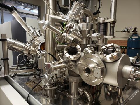 The ThermoFisher Scientific ESCALAB Qxi X-Ray Photoelectron Spectrometer.